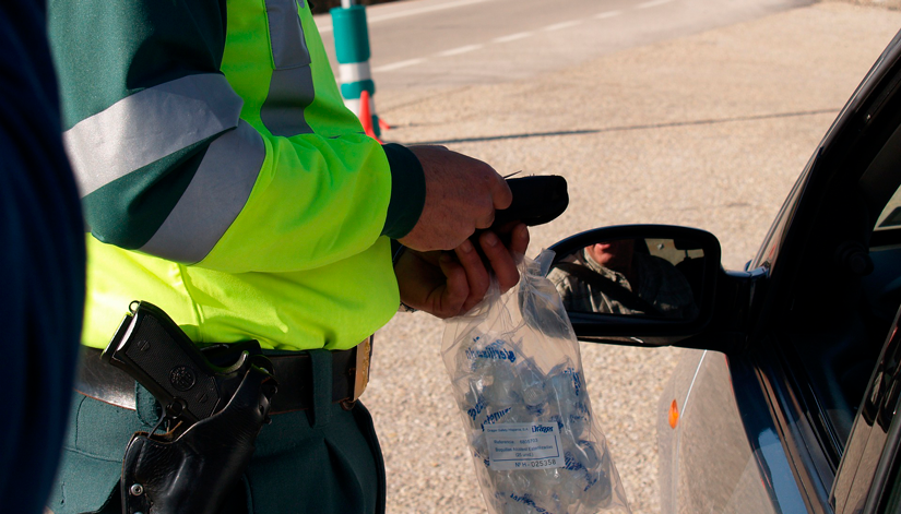 Guardia civil control alcoholemia